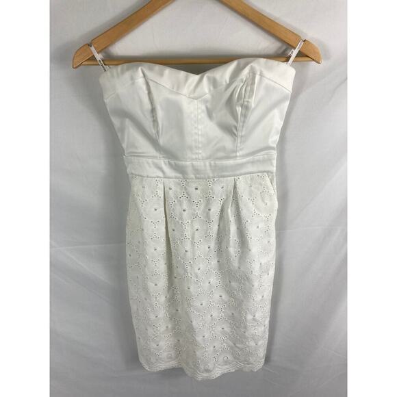 Bebe White Strapless Sweetheart Neck Eyelet Bottom White Dress Size Small - Picture 1 of 7